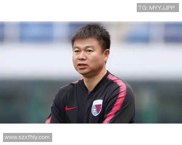 中国现役最帅足球明星盘点与魅力分析引发球迷热议